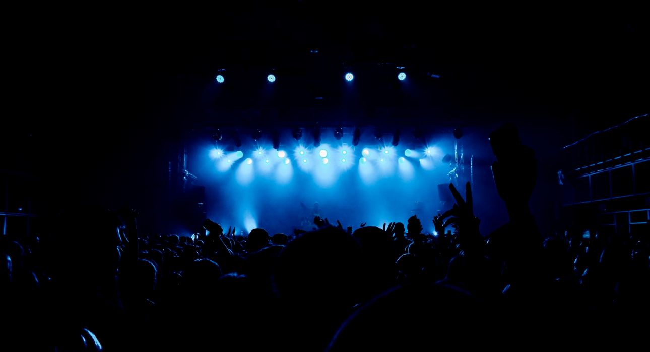 Caption Mistakes That Hurt Event Recaps, and How to Avoid Them